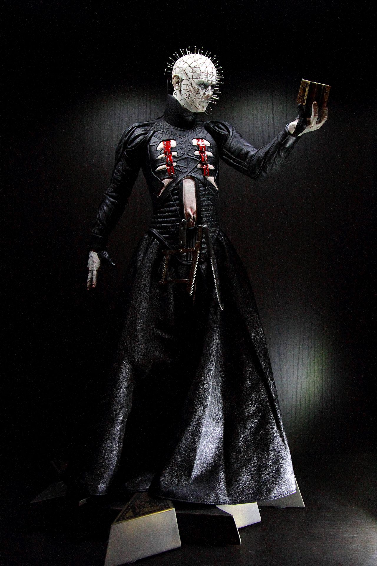 HELLRAISER: PINHEAD Premium format - Page 2 Pin3