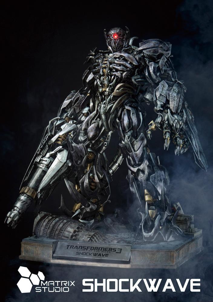 Matrix Studio Transformers 3—Shockwave statue. 41