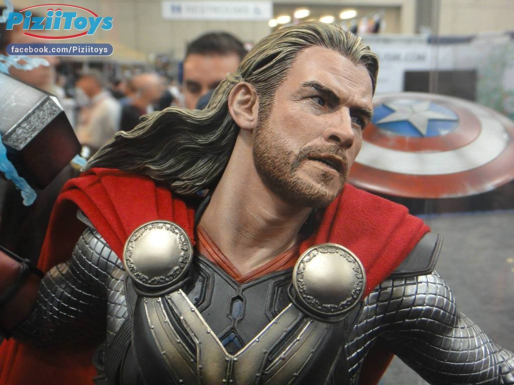 THOR " THE DARK WORLD" Premium format 64