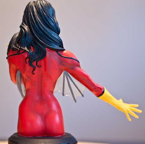 SPIDER-WOMAN MINI BUST GENTLE GIANT 3