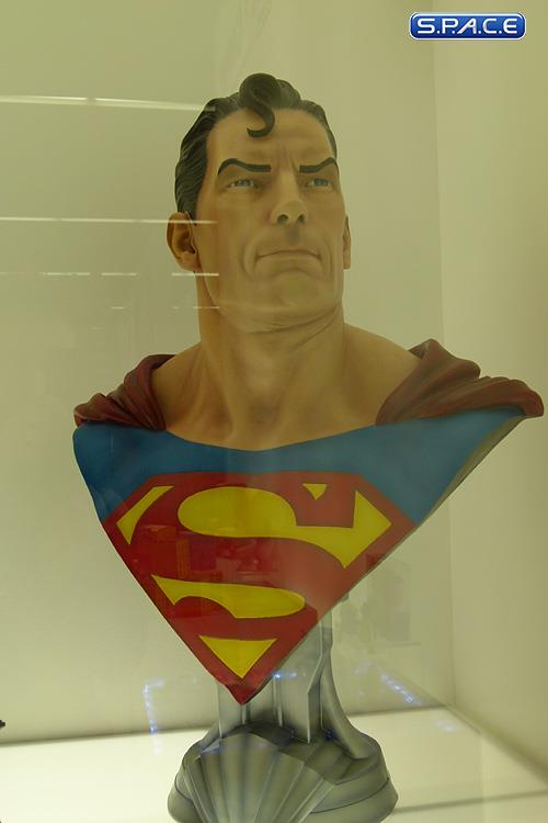 SUPERMAN LIFE SIZE BUST 10