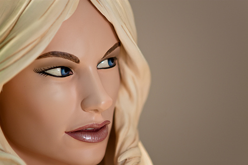 EMMA FROST  Legendary scale bust - Page 3 Emma1