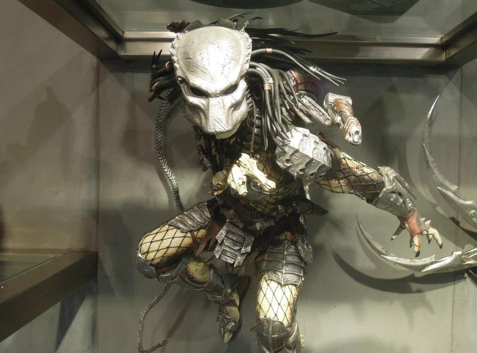 ALIENS VS PREDATORS: WOLF PREDATOR Legendary scale figure Wolfpred1