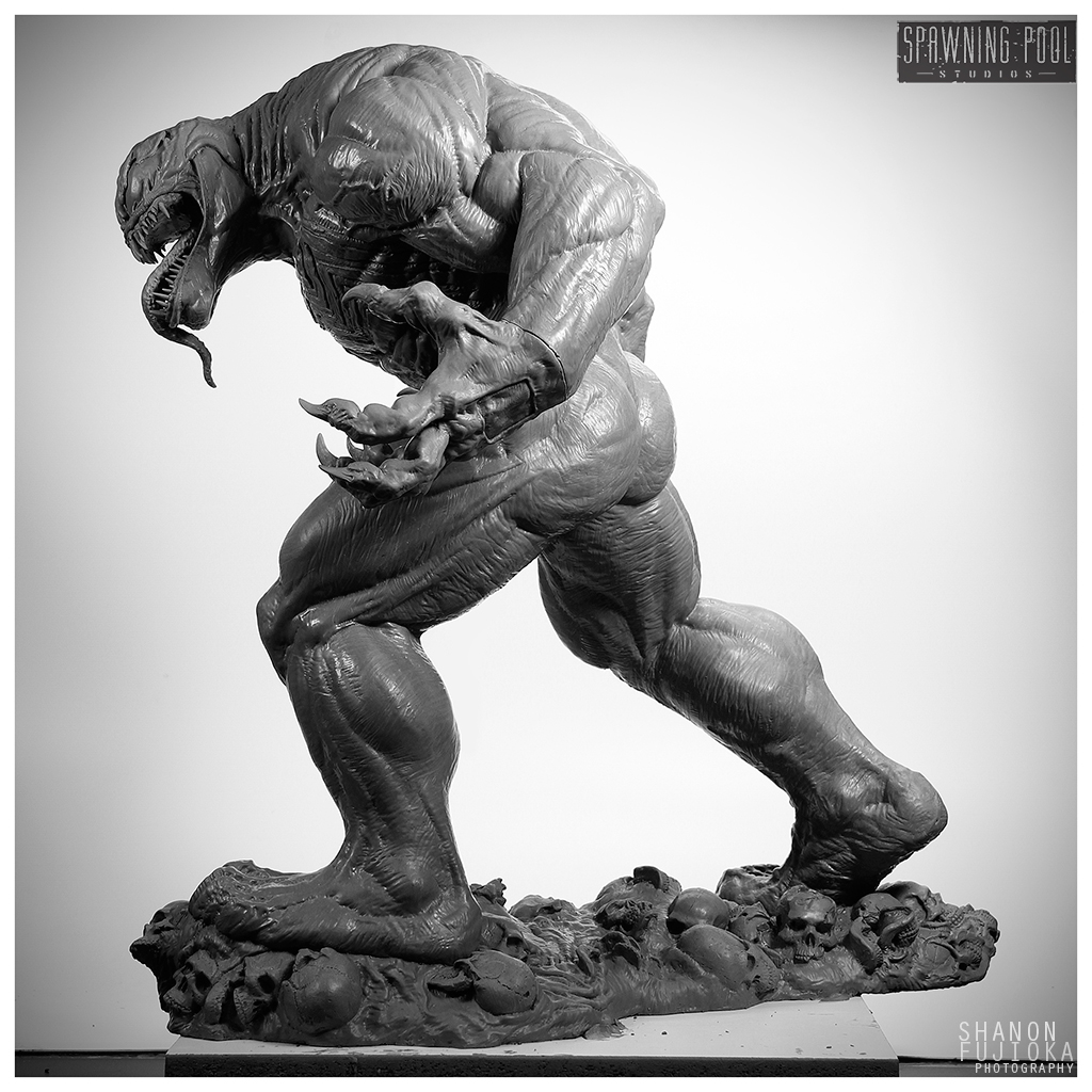 Statue VENOM au .... 1 / 3 7