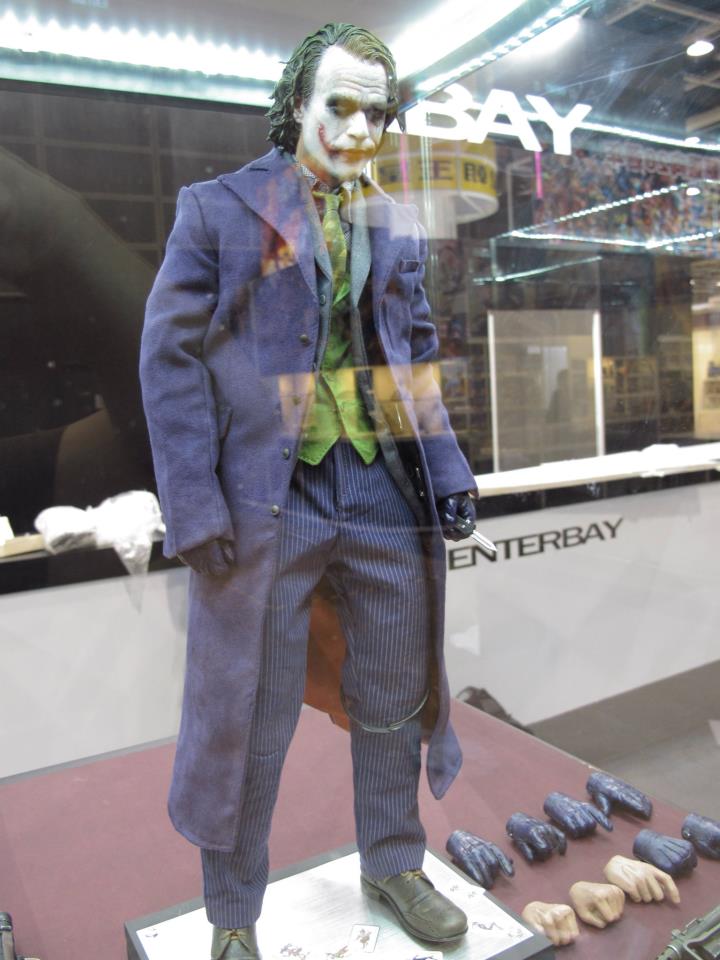 JOKER HEATH LEDGER : ENTERBAY - 1/4 SCALE - Page 2 Prod5