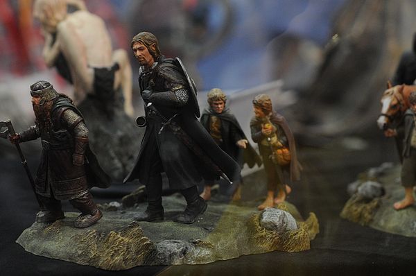 THE FELLOWSHIP OF THE RING - SET 1 2