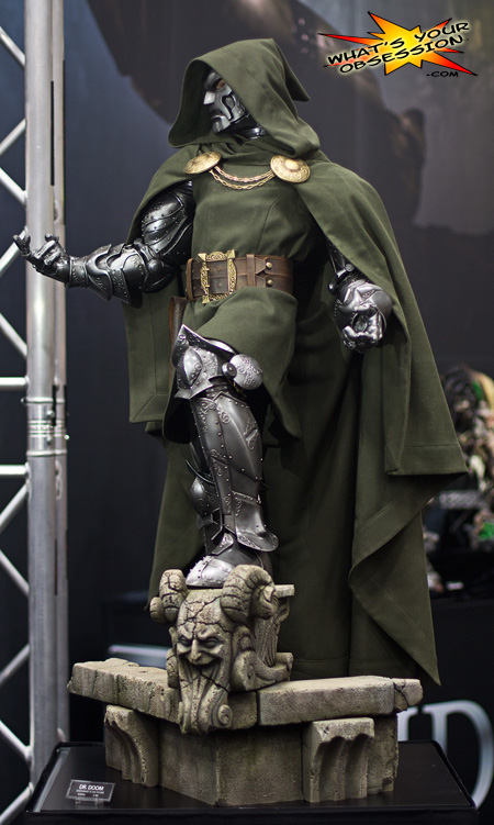 DR DOOM Legendary scale figure - Page 3 Sideshow-collectibles-doom-legendary-scale-low