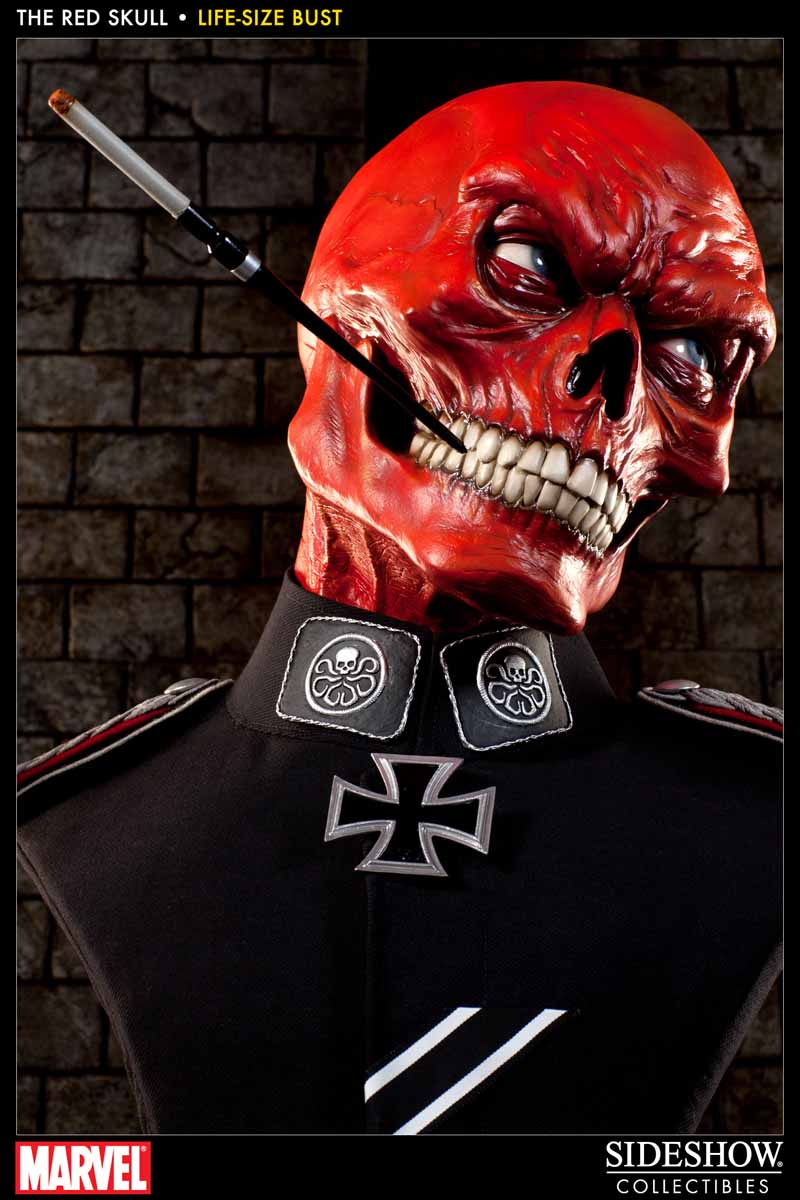 RED SKULL LIFE SIZE BUST 400087_press06