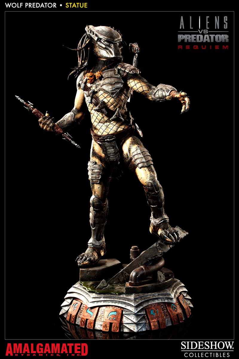 ALIENS VS PREDATORS: WOLF PREDATOR  Statue  200248_press04