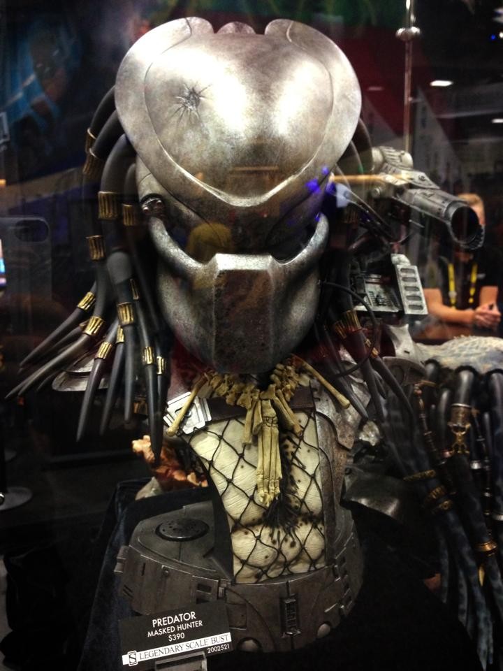 PREDATOR:  MASKED HUNTER Legendary scale bust  29