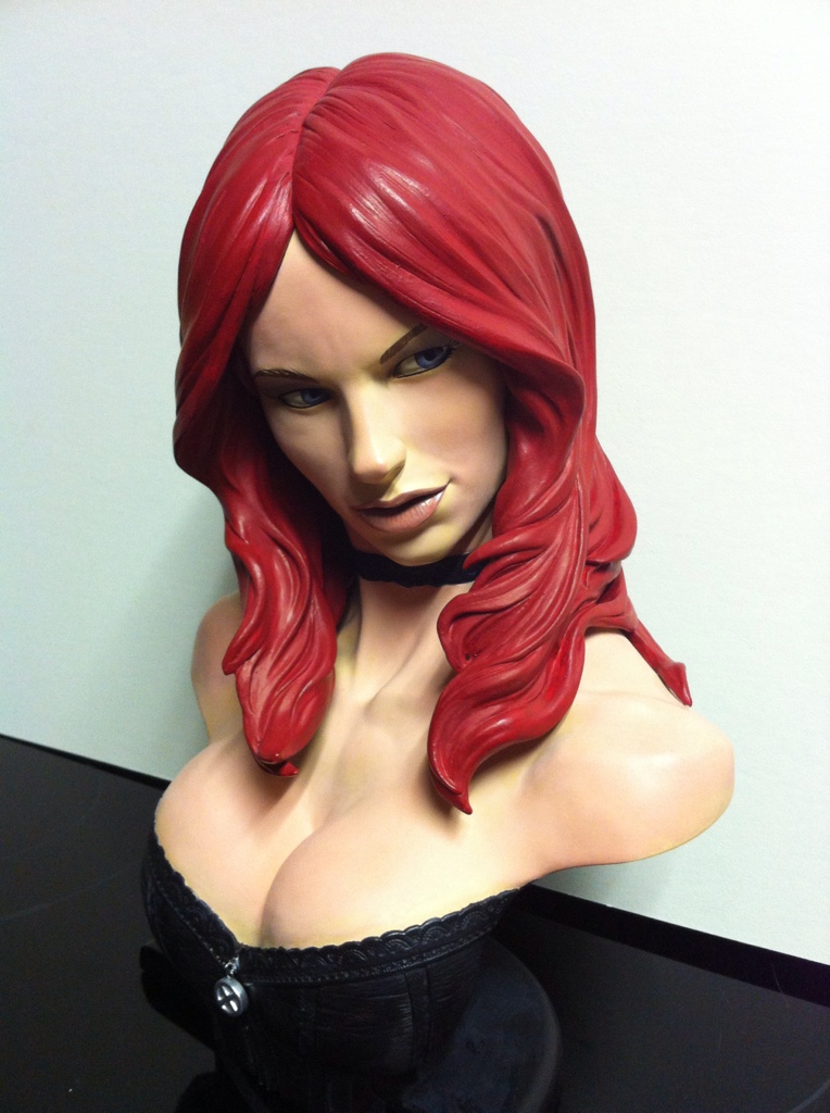 EMMA FROST  Legendary scale bust - Page 3 Emma1