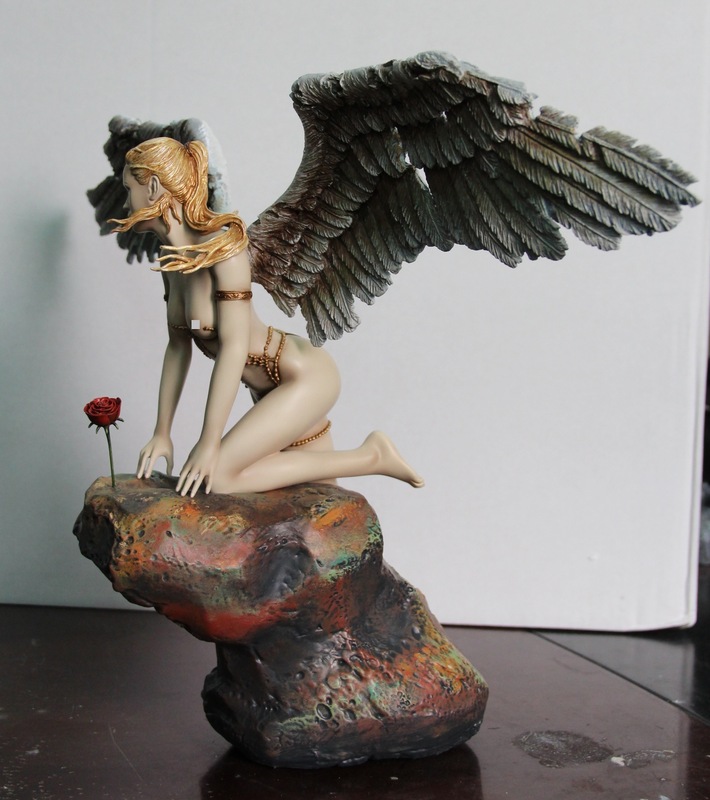 HER GARDEN BROKEN WINGS - BORIS VALLEJO HER_GARDEN_RESIN_broken_wings-review3