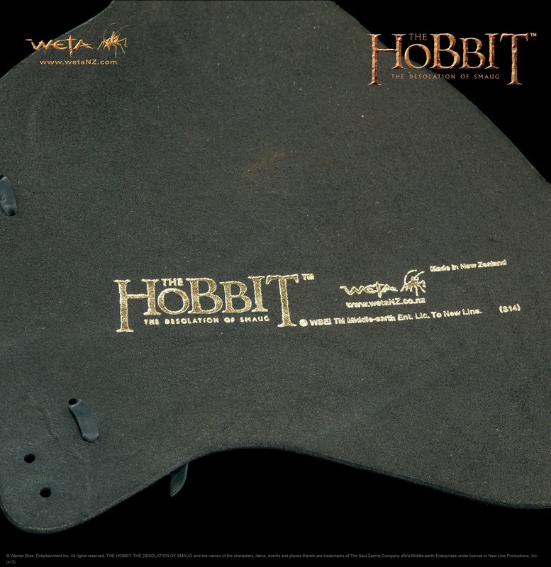 THE HOBBIT - THE DESOLATION OF SMAUG : LEATHER VAMBRACE OF LEGOLAS Leather_vambrace_5__Copier_