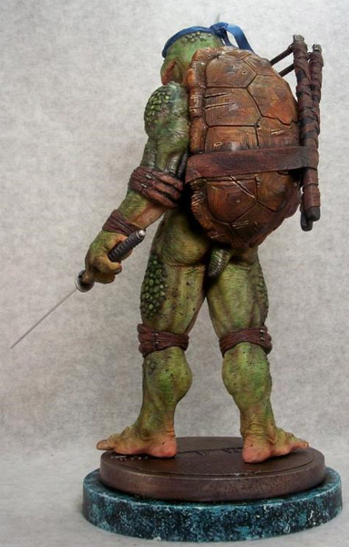 Tortues Ninjas 'Leonardo' "Way of the Swords" - Statue - Veritas 0atortueleoveritasjoedunaway2