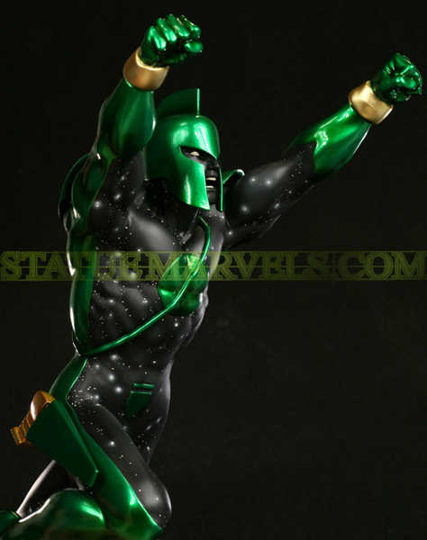 Statue CAPTAIN MARVEL "action / Genis-Vell exclu" 0BowenGenis_Vell3a