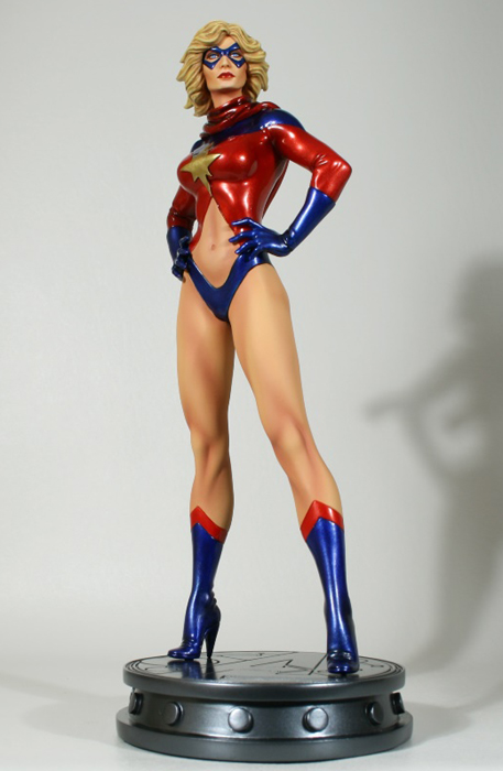 Statue MS.MARVEL "retro" 0boMsMarvelretro1