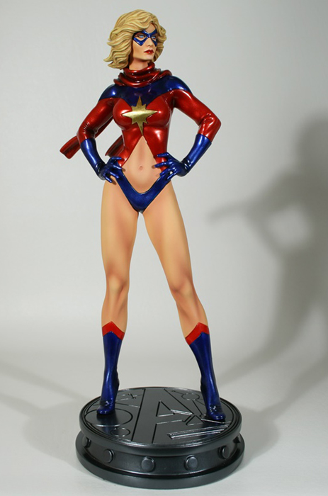 Statue MS.MARVEL "retro" 0boMsMarvelretro2