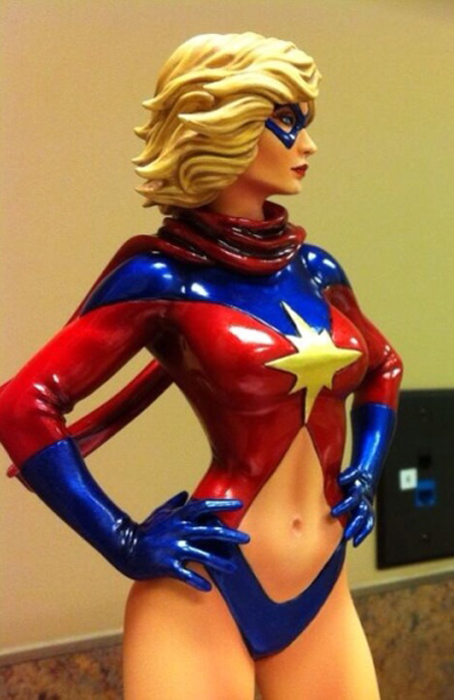 Statue MS.MARVEL "retro" 0boMsMarvelretro3