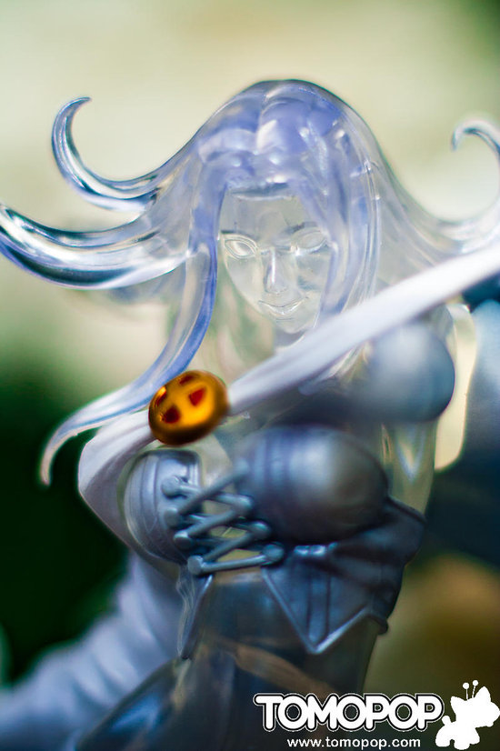 16. Reine Blanche (White Queen) Exclu SDCC 2011 Exclusive_Emma_Frost_7