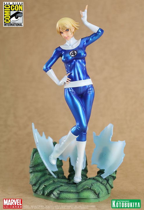 15. Invisible (Invisible Woman) Exclu SDCC 2011 Invisible_Woman_Exclusive_1