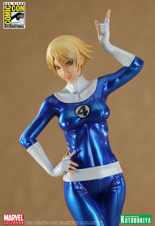 15. Invisible (Invisible Woman) Exclu SDCC 2011 Invisible_Woman_Exclusive_5