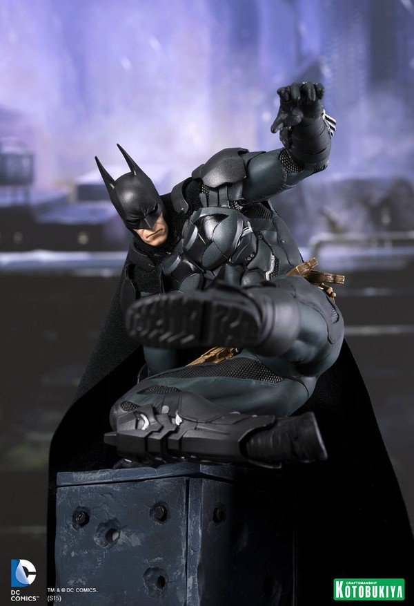 BATMAN: ARKHAM KNIGHT Kotobukiya-batman-arkham-knight-artfx_-009