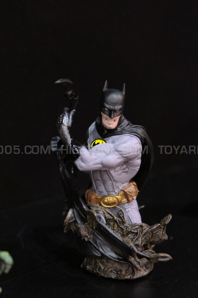 NEWS DC COLLECTIBLES : BUSTES - Page 3 Bustes-DC-Direct-01-682x1024