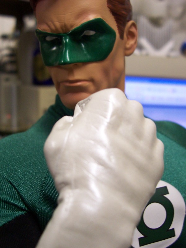 GREEN LANTERN MUSEUM QUALITY 1/4 STATUE  Green_lantern3