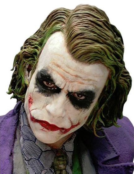 THE DARK KNIGHT - JOKER LIFE SIZE BUST Joker_life_bust_1