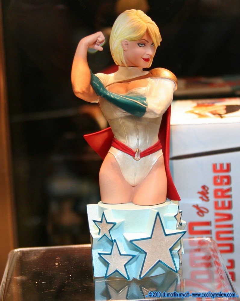 WOMEN OF THE DC UNIVERSE: POWERGIRL (série 3) Power_girl_bust_4
