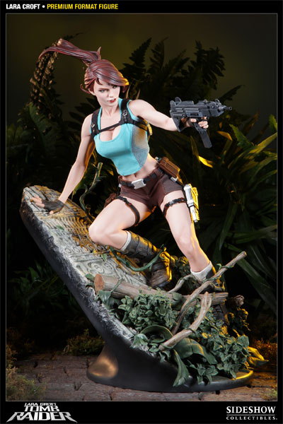 LARA CROFT ' tomb rider '  Premium format Lara-Croft-Tomb-Raider-Premium-Format-Figure-Sideshow-11