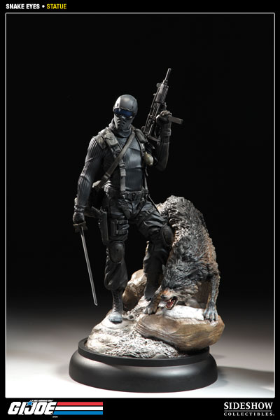 GI Joe (Sideshow) - Page 3 Snake-eyes-statue-sideshow-007