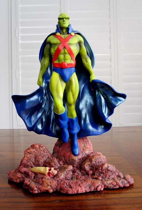 MARTIAN  MANHUNTER  Statue  Martian_manhunter_statue_dc_direct6