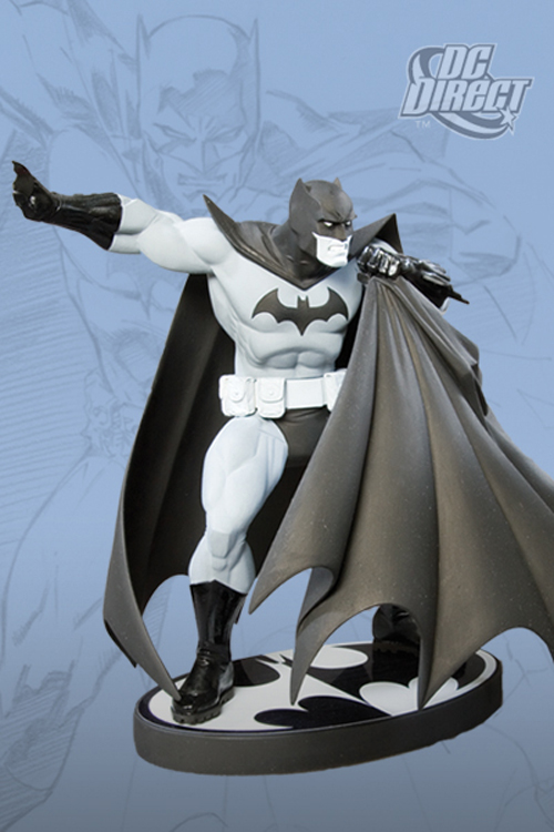 BATMAN BLACK & WHITE #13 : ANDY KUBERT Kubert_statue_bataman