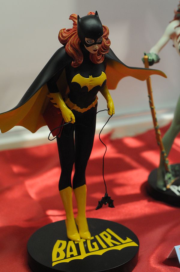 Photos SDDC 2010 DC direct Sdcc2010_batgirl_statue