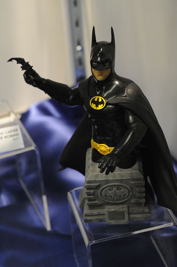 75 ANS DC : BATMAN MICHAEL KEATON Sdcc2010_batman_bust