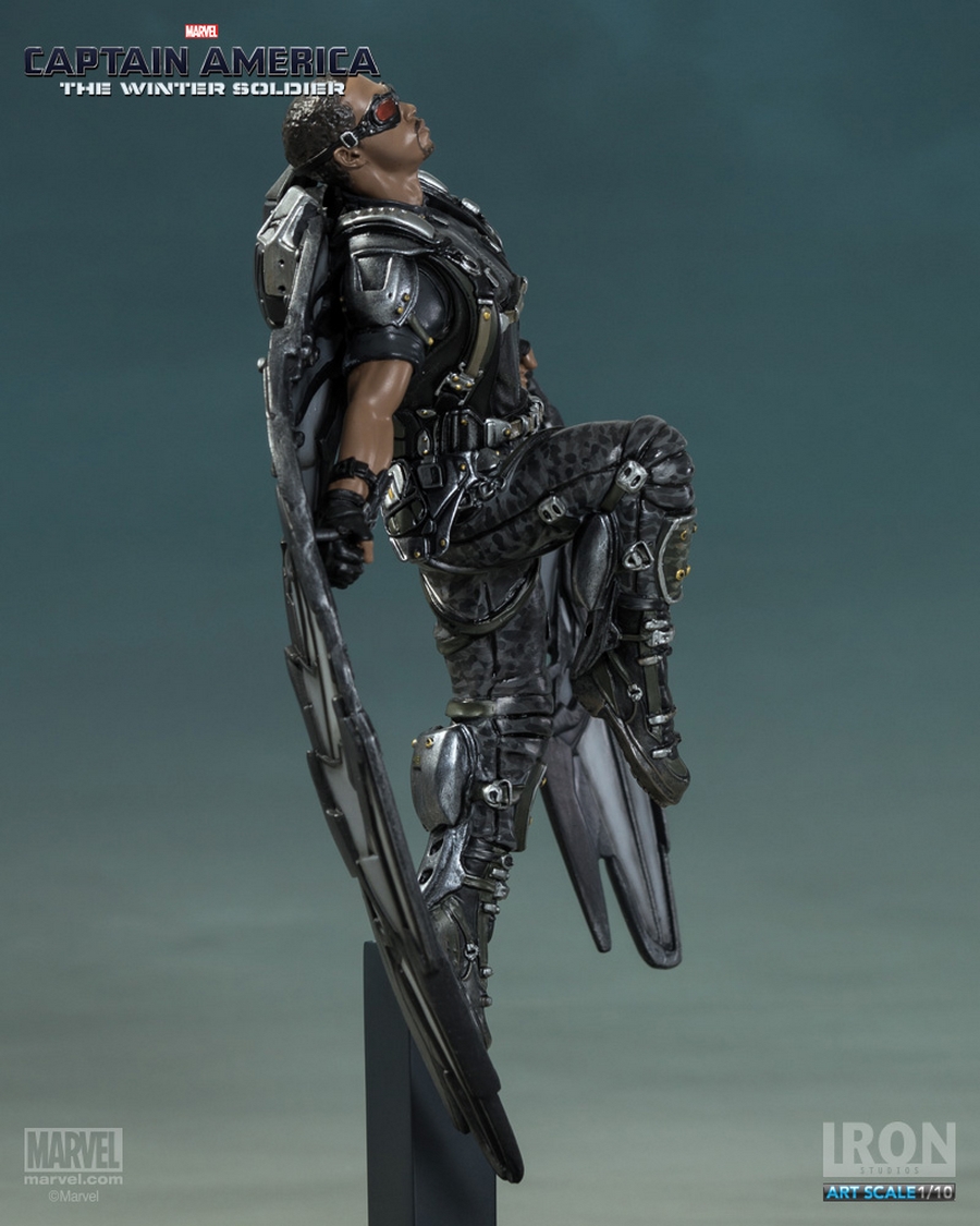 IRON STUDIOS: FALCON The winter soldier art scale 1/10 IRON_STUDIOS_FALCON_the_winter_soldier_08__Copier_