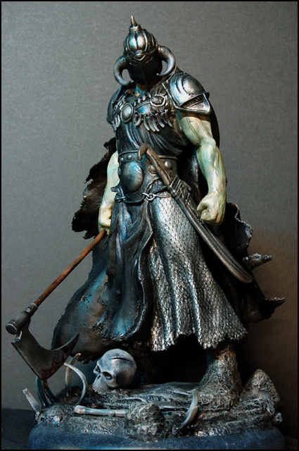 Les travaux de Chris Gabrish (Chrisg) - Page 2 Death_dealer_kit_statue