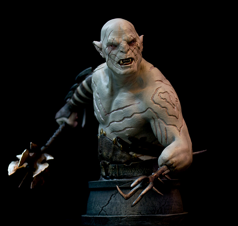 AZOG MINI BUST AZOG_GENTLE_GIANT_REVIEW_02