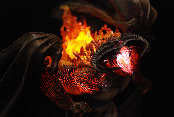 LOTR: BALROG MINI BUST BALROG_MINI_BUST_GENTLE_GIANT_04