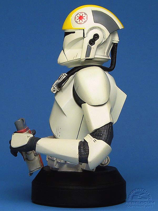 STAR WARS: CLONE TROOPER PILOT MINI BUST CLONE_TROOPER_AOC_PILOT_GENTLE_GIANT_MINI_BUST_02