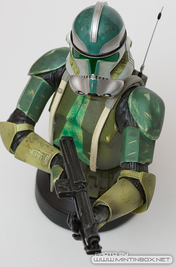 STAR WARS: COMMANDER GREE ROTS MINI BUST COMMANDER_GREE_GENTLE_GIANT_MINI_BUST_04