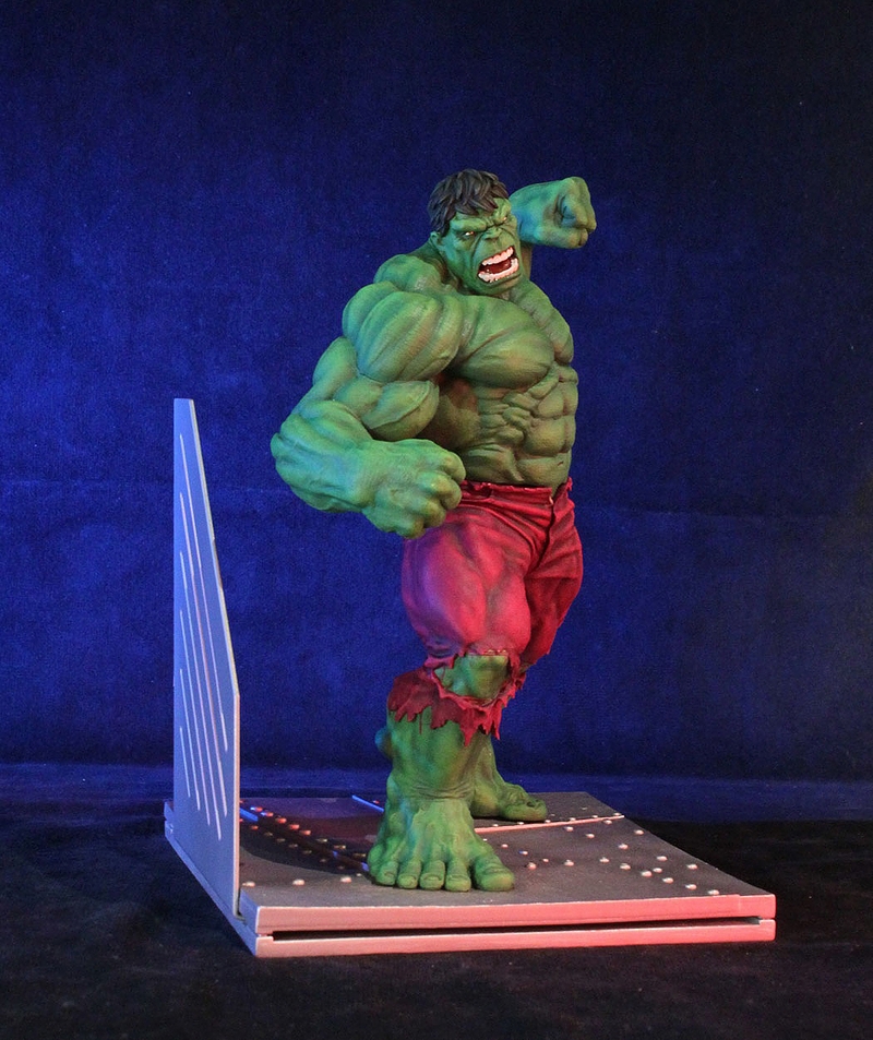 HULK  BOOKEND GENTLE GIANT ( serre livres ) HULK_BOOKEND_GENTLE_GIANT_01__Copier_