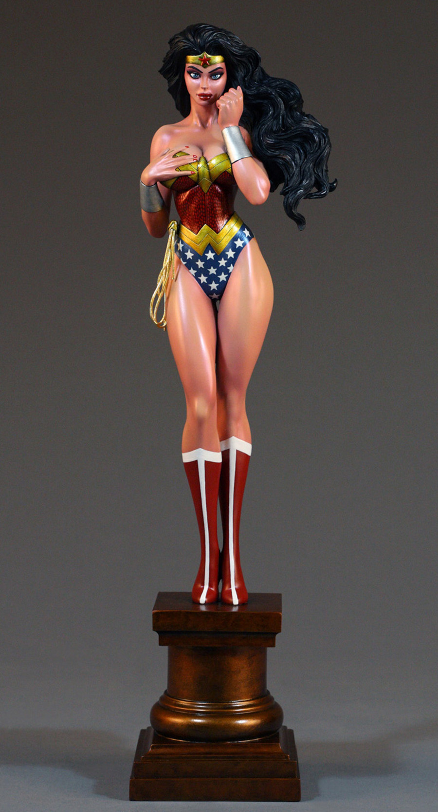 Les travaux de Paul Moore - Page 5 Wonderwoman_custom_paul_moore