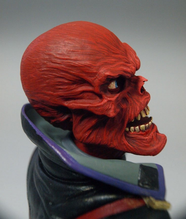 Les travaux de Tim Bruckner  Red_skull_sculpture_tim_bruckner_11__Copier_