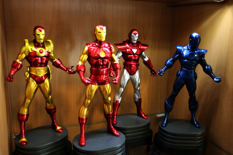 IRON-MAN "Quadry Pack" IMCollectionRoom5