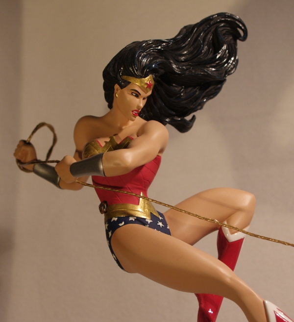 WONDER WOMAN VS SUPERMAN Statue Dcdioramasupermanvswonderwoman3