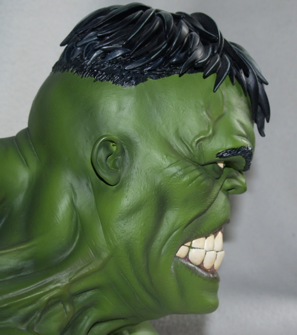 HULK Legendary scale bust Lsbsideshowhulk5