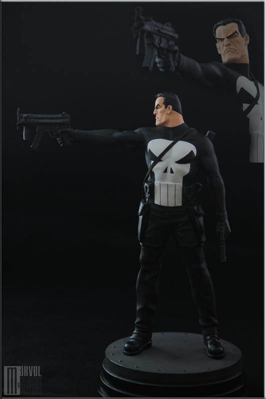 La p'tite collection de Micky Willis - Page 14 260611-collection-micky-willis-punisher-statue-bowen