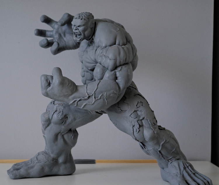 Projet de commercialisation d'une statue de HULK Hulk05_1_1_